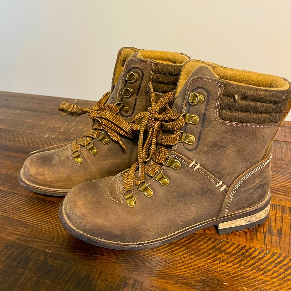 Kodiak surrey boot